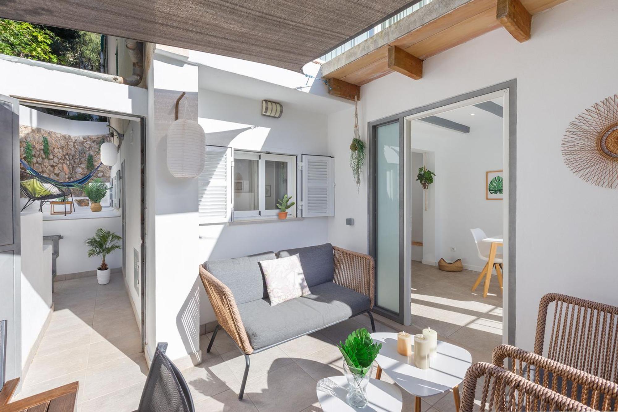Mountain And Garden Port Apartment *